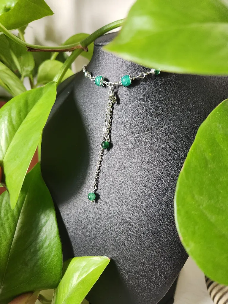 Minimaliste jade verte 2 .webp